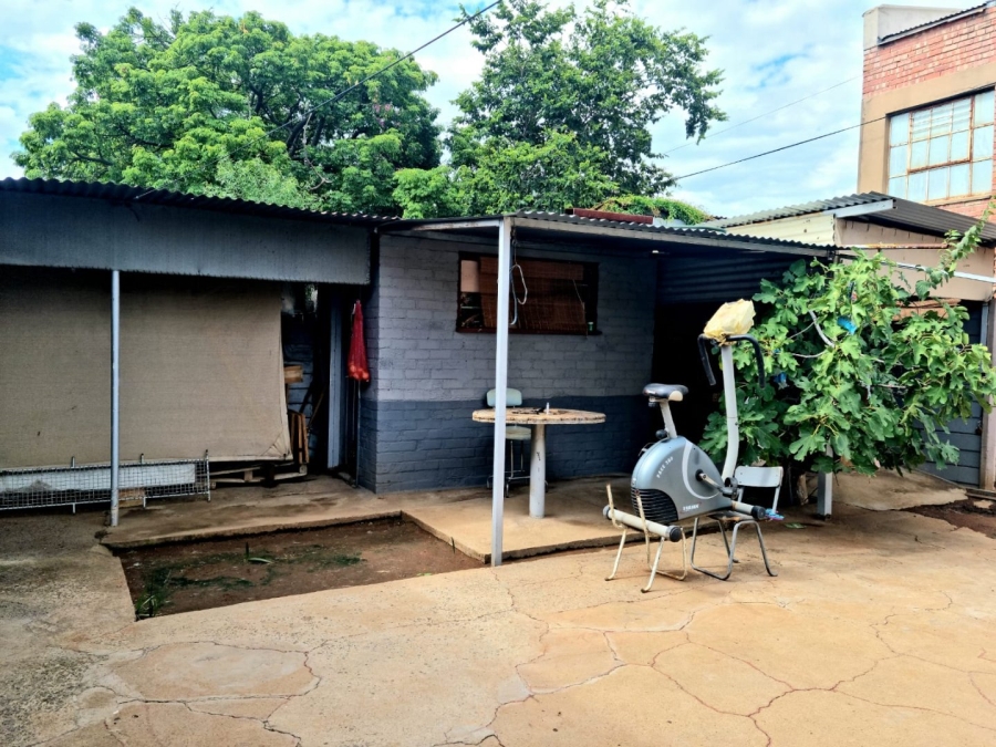 3 Bedroom Property for Sale in De Beers Northern Cape